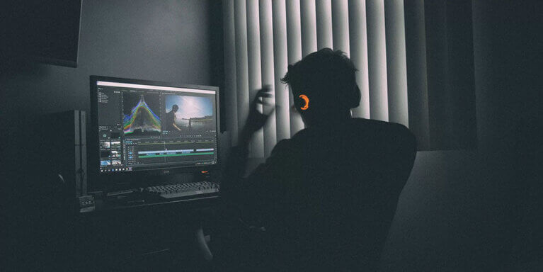 Adobe Premiere Proを無料で使う方法は？体験版を使い続けることはできる？